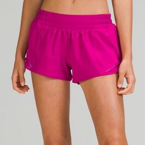 Lululemon ripened raspberry hotty hot short size 6